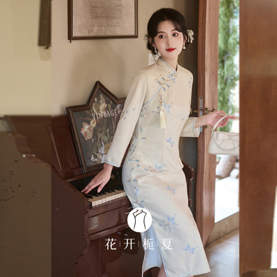新中式改良米白色刺绣旗袍