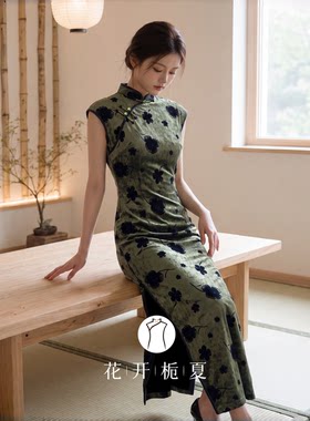复古墨绿色新中式无袖旗袍