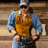 BUDDYBODY复古西部风修身 显瘦V领单排扣流苏麂皮绒英伦马甲坎肩