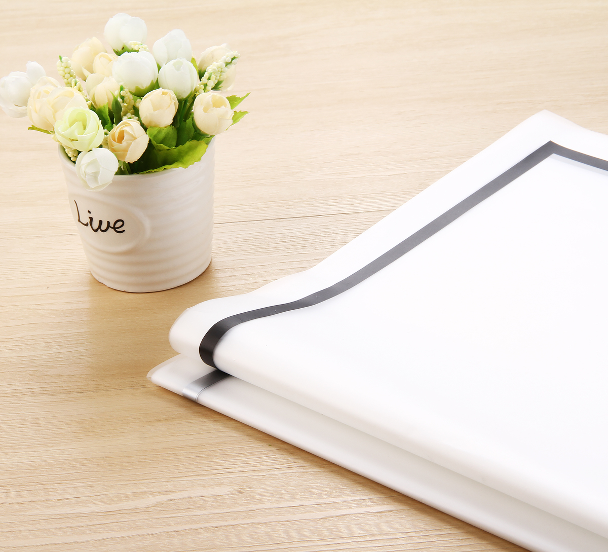 简边雾面纸 包装纸 雾光纸 防水花束包装纸材料发高档鲜花纸品