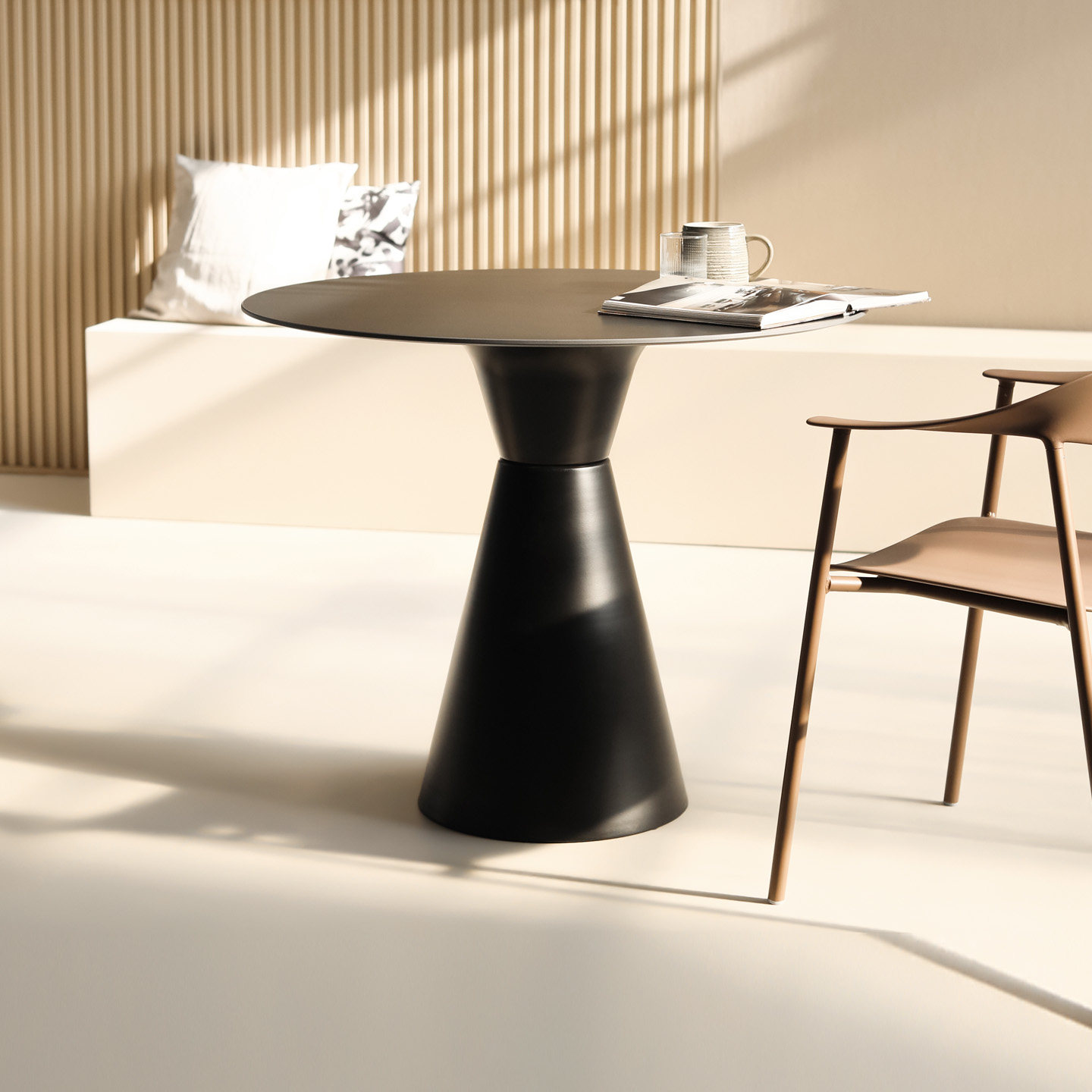 北欧简约奶油风岩板圆桌家用咖啡厅餐桌办公洽谈桌子设计师款圆桌,住宅家具,岩板餐桌,淘宝优惠券,粉丝福利购,淘宝优惠卷