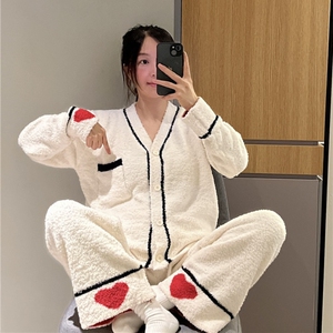 女半边绒桃心大码胖mm200斤睡衣
