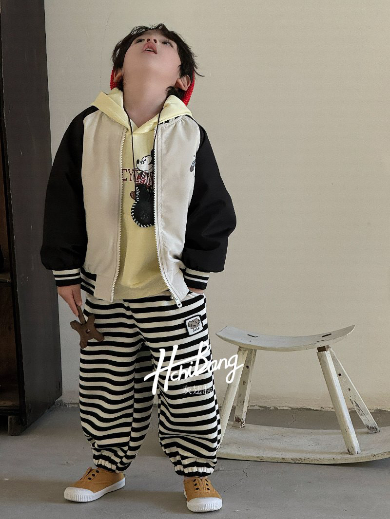 灰翅膀现货2025春新款男童外套男小童韩版夹克棒球服