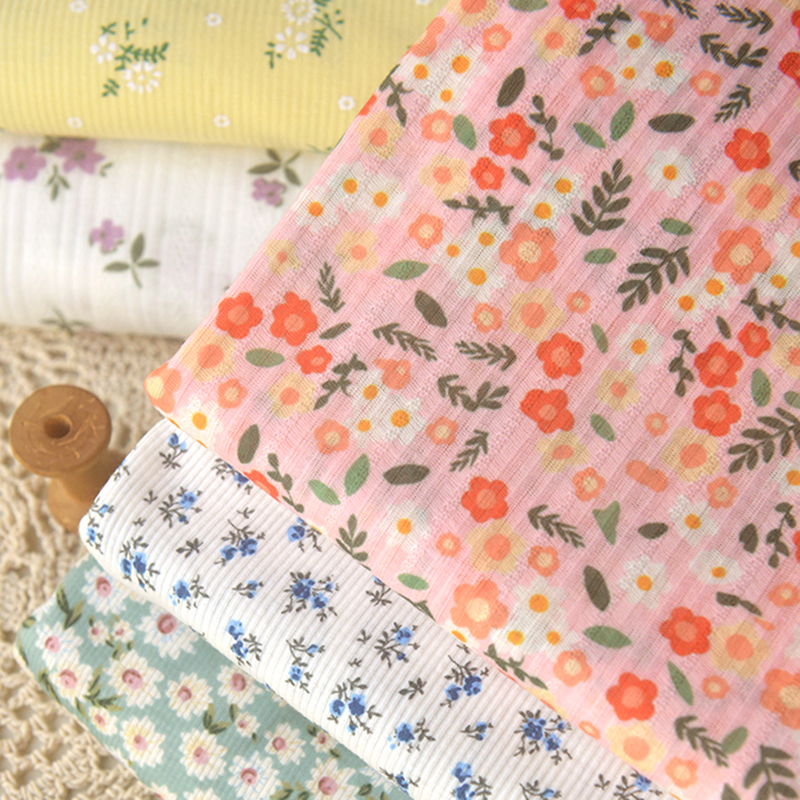森系白底花枝上衣cos服装布料