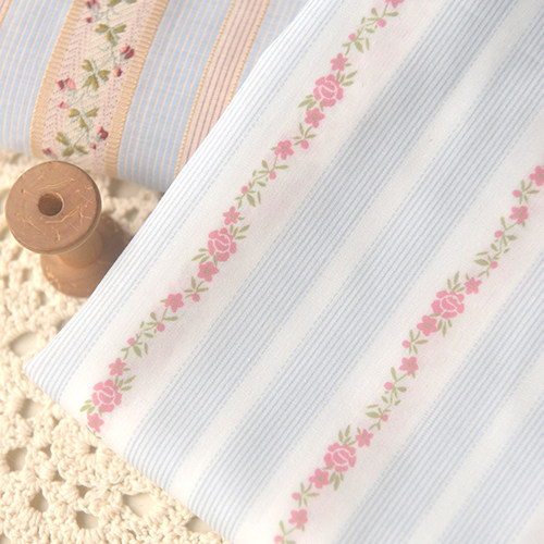 衣服装娃衣蓝白条玫瑰花墙涤棉布