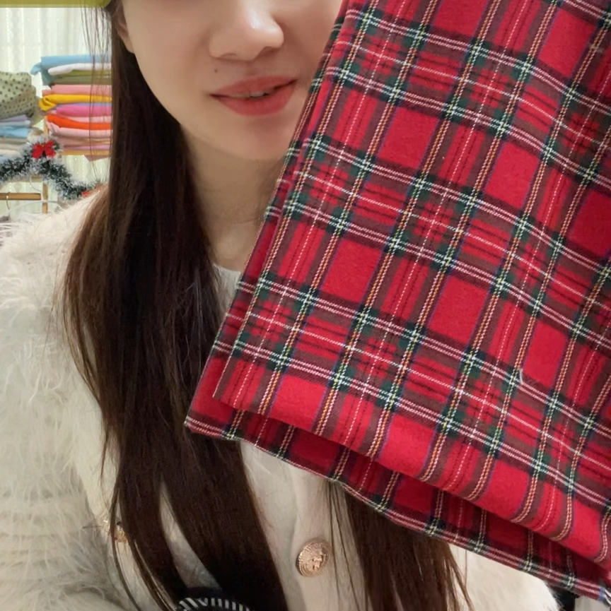 1米 圣诞红绿格磨毛棉布