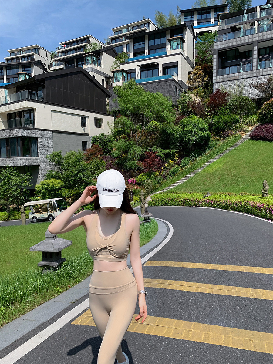 BYU RUN 충격 방지 푸시 업 여성용 I 자형 스포츠 조끼 하이 웨이스트 복숭아 엉덩이 런닝 요가 바지 투피스 세트