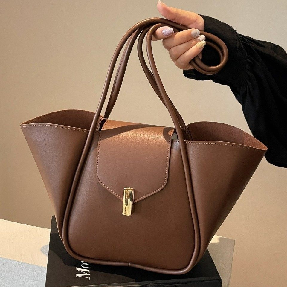 热销大容量水桶包包女高级感小众通勤女包潮流简约女士单肩包,箱包皮具/热销女包/男包,通用款女包,淘宝优惠券,粉丝福利购,淘宝优惠卷