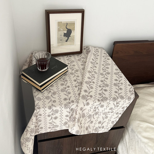 奶咖山野小花复古棉质桌布