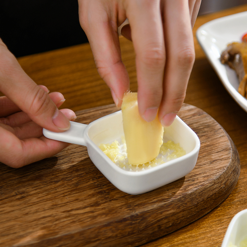 日本陶瓷小碟子家用酱油醋调味碟火锅蘸料调料碗吃蟹专用研蓉磨蒜