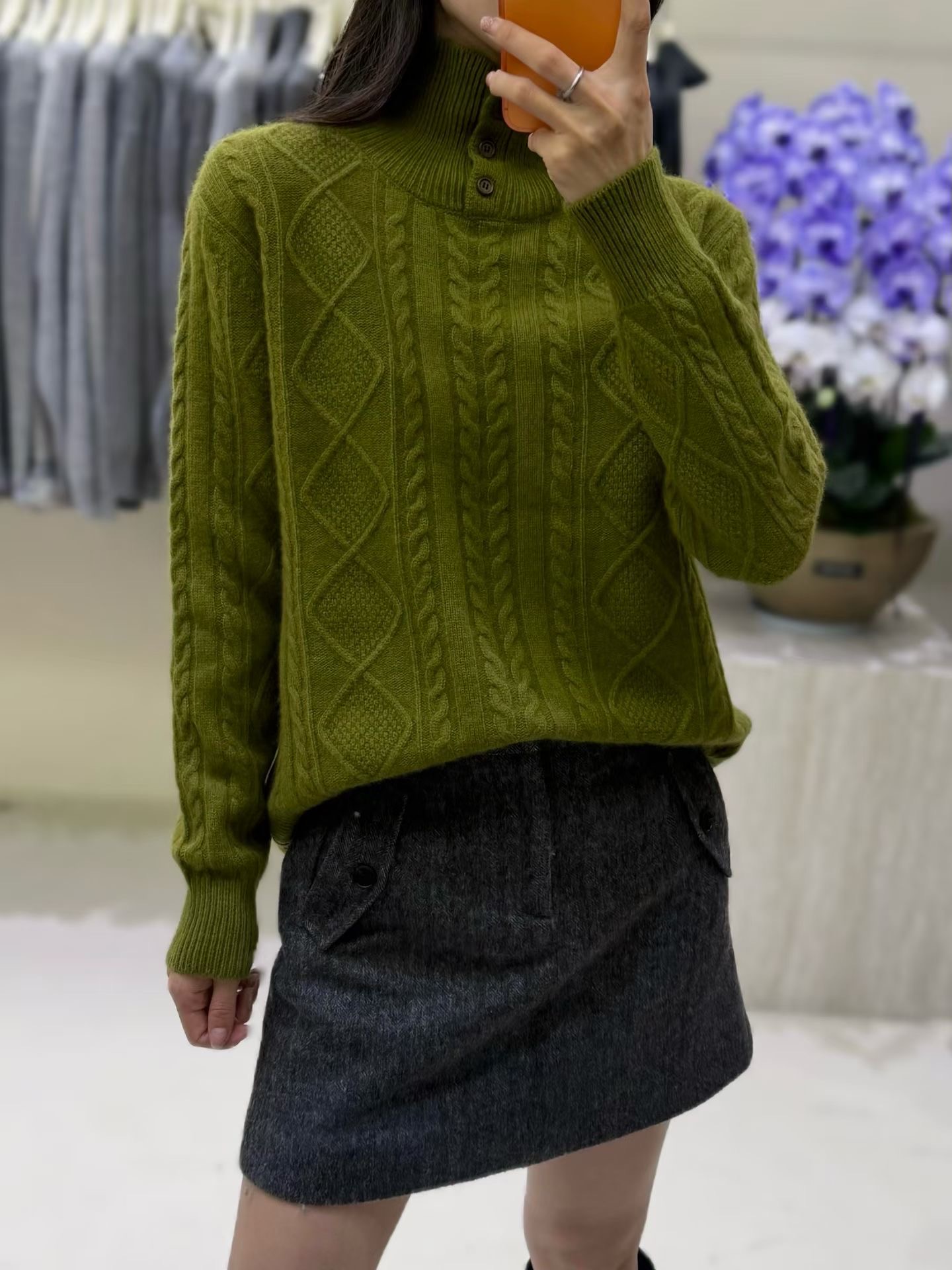 欧洲站2025秋冬新款羊毛衫女扣子半高领织花宽松针织衫扭花羊绒衫