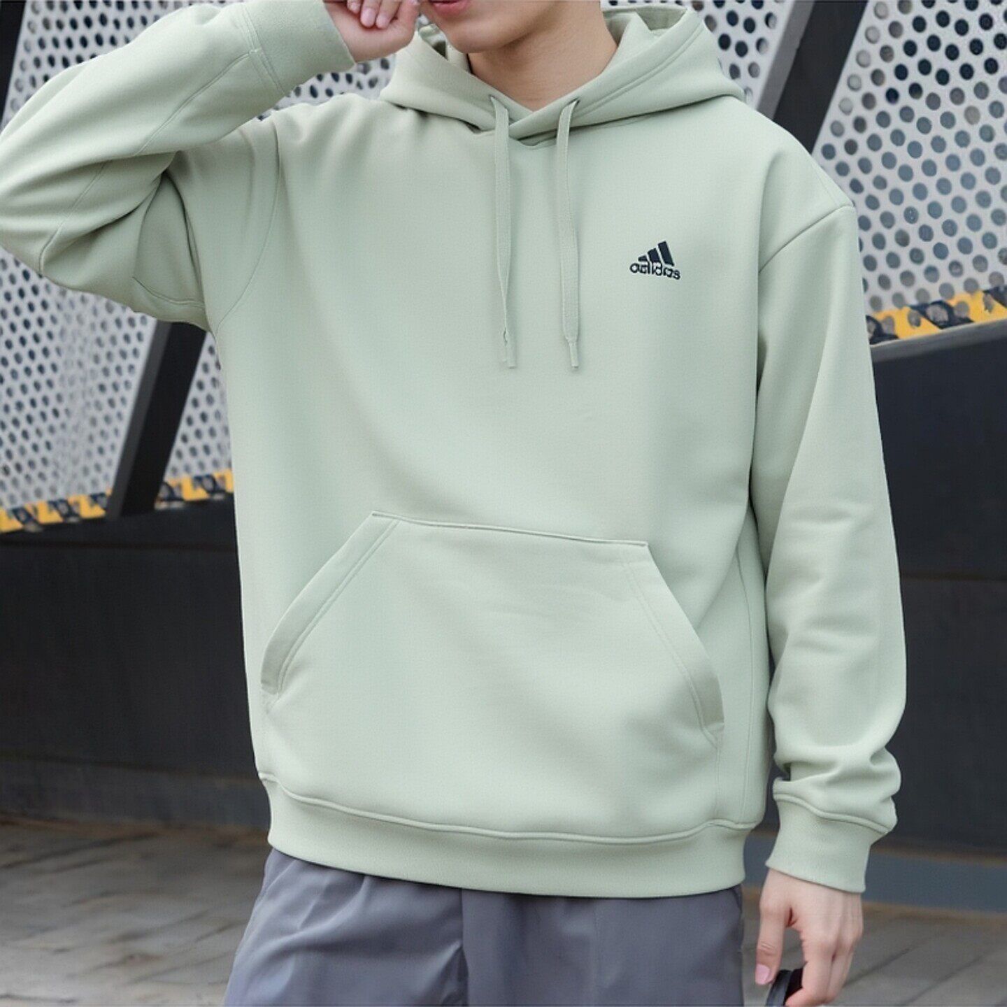 阿迪达斯卫衣男装春季健身训练运动服连帽时尚防风外套休闲套头衫