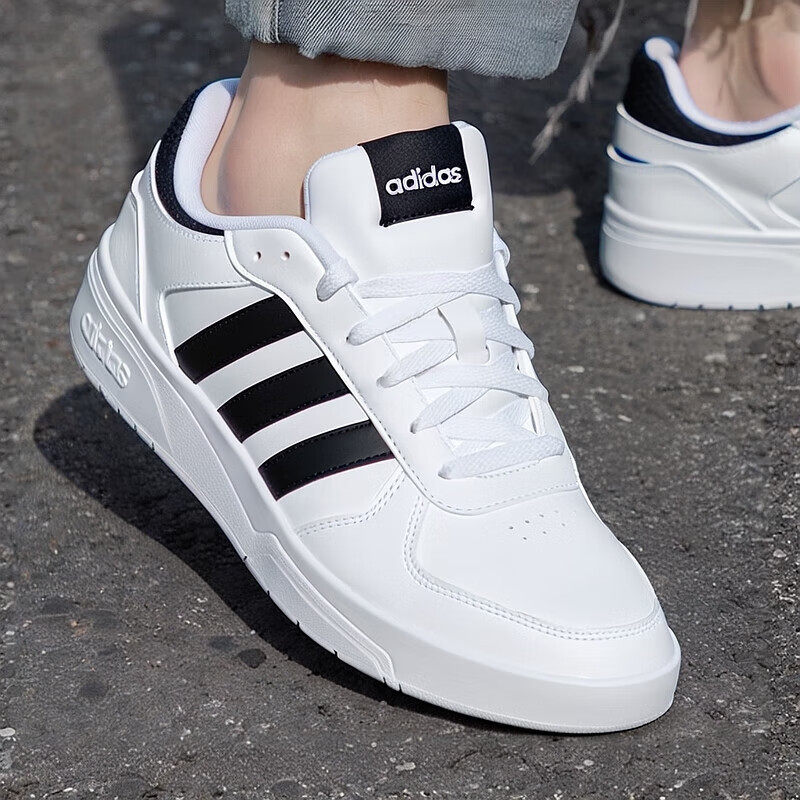 阿迪达斯男鞋轻便透气休闲板鞋