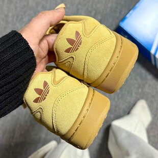 阿迪达斯三叶草男女板鞋春季新款透气低帮芥末黄情侣运动鞋ID6070
