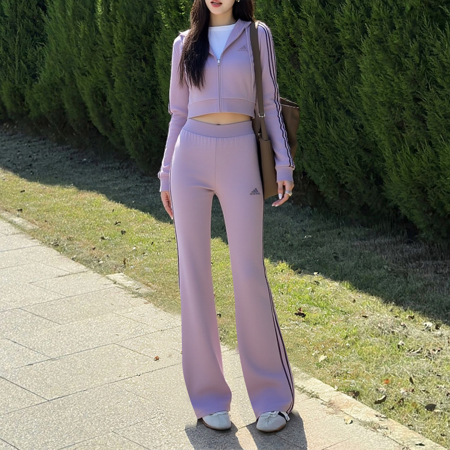 阿迪达斯运动套装女士2025秋季新款三条纹透气休闲服连帽防风外套