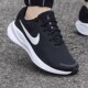 新款 春季 REVOLUTION 8运动鞋 NIKE耐克正品 网面透气减震跑步鞋 男鞋