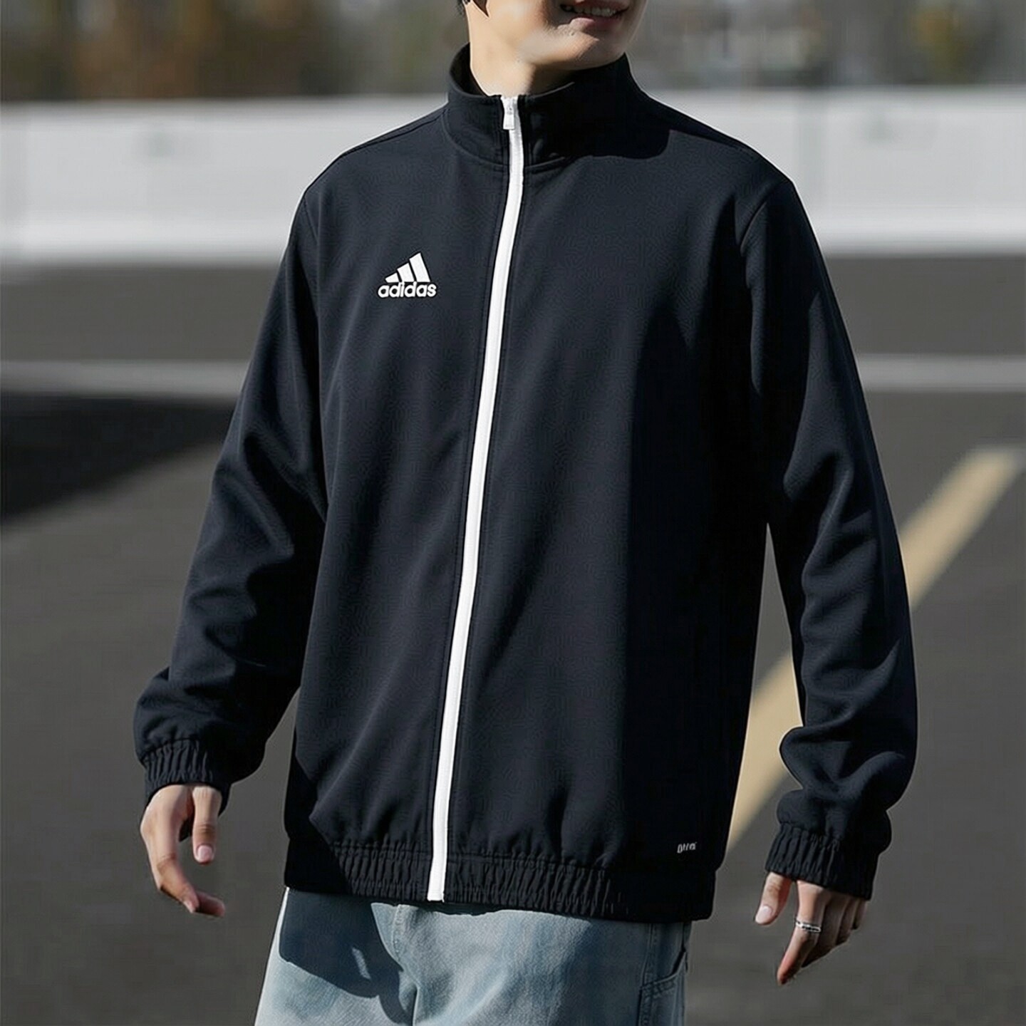 阿迪达斯防风外套男夏季新款薄款户外速干透气运动服男士梭织夹克