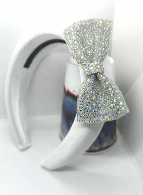 原创甜美白色幻彩蝴蝶结发箍女高颅顶带齿发卡宽版高级感头箍外出