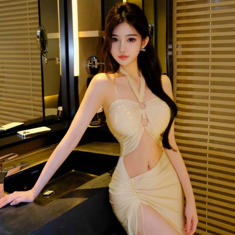 高级感比基尼小胸度假温泉泳装