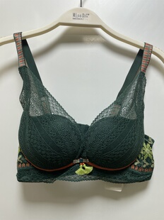 羽诗芬内衣80A无钢圈中厚聚拢柔软舒适