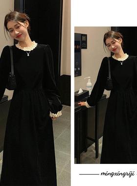 明星日记| 法式赫本风黑色丝绒连衣裙女秋冬花边拼接显瘦长裙子