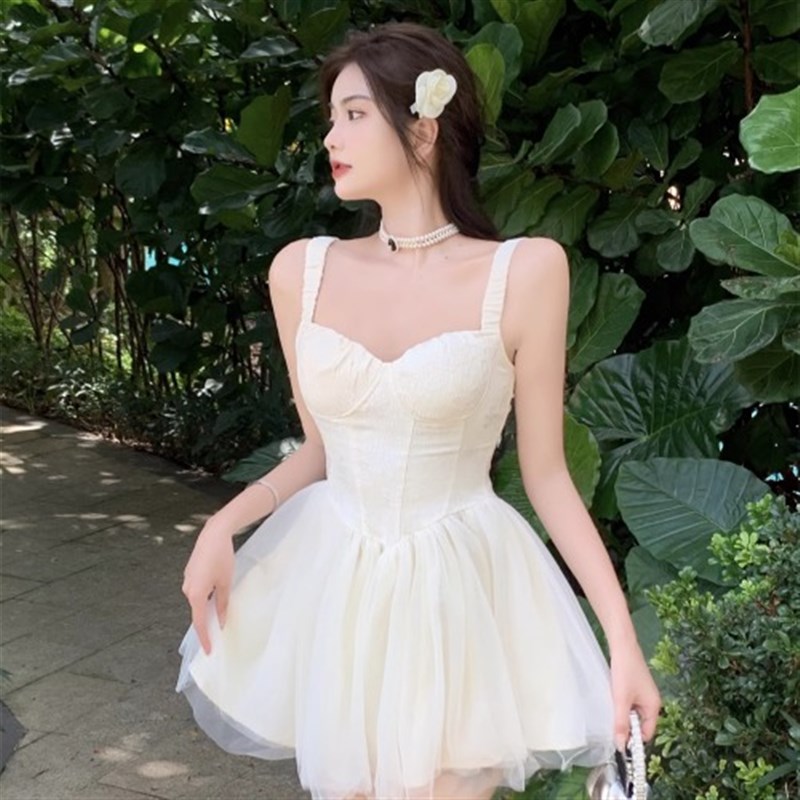 网红小礼服连衣裙白色吊带公主裙子女短款短裙纱裙小个子生日裙蓬