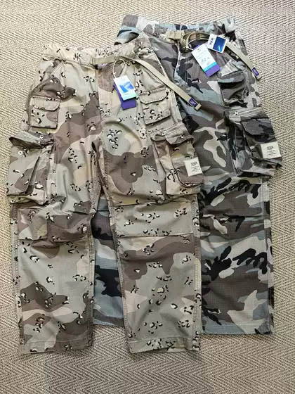 Peak of Fashion Trends! Heavy-Duty Plaid Parachute Pants, Shawn Yue Style Loose Camouflage Tapered Work Pants for Men and Women