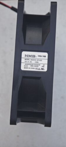 NMB 08025VE-12P-GLD 8025 12V 0.68A 8CM 散热风扇