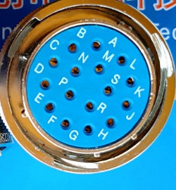 代替进口航空插头连接器MS3116F 20-16S PT06A PT06E 16芯卡扣