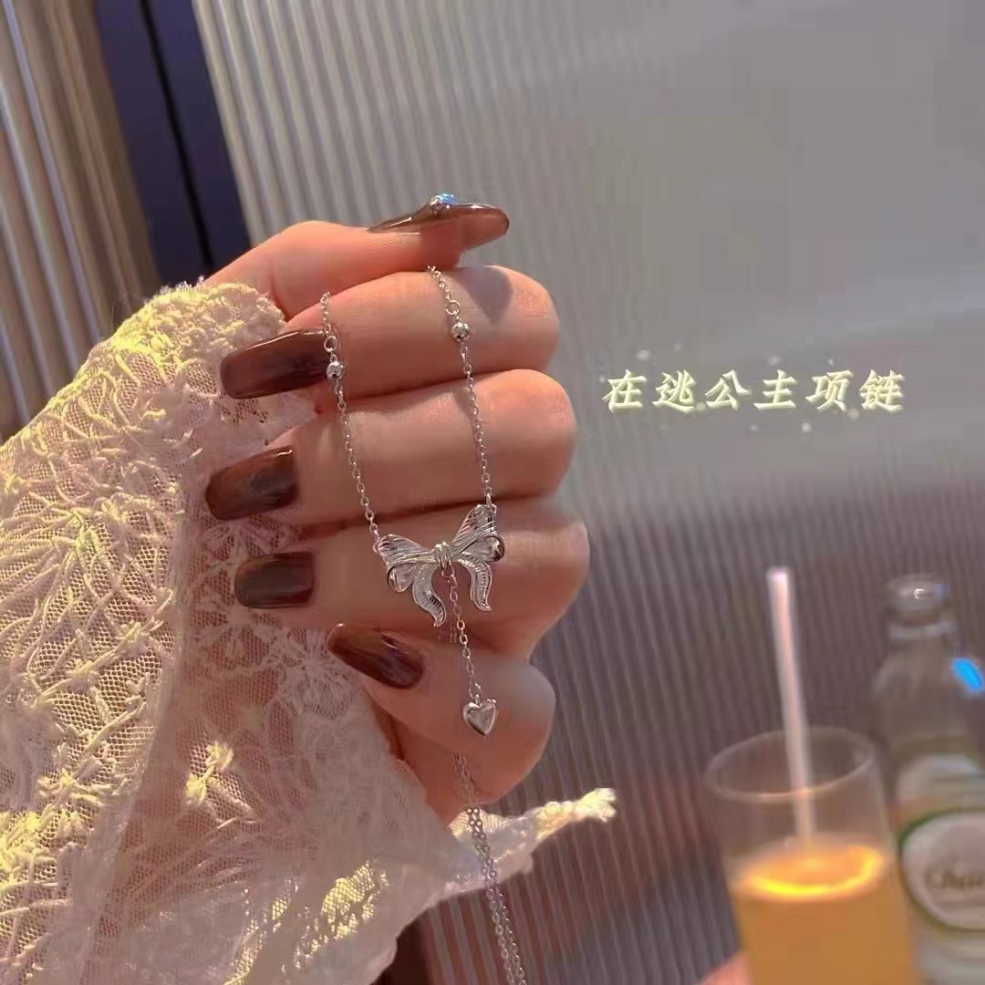 纯银999在逃公主项链女生爆款蝴蝶结足银锁骨链520礼物生日送女友