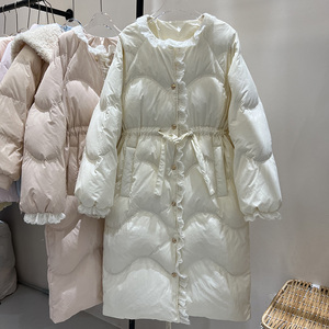 韩系温柔小香蕾丝花边长款羽绒服女冬季收腰显瘦甜美减龄保暖外套