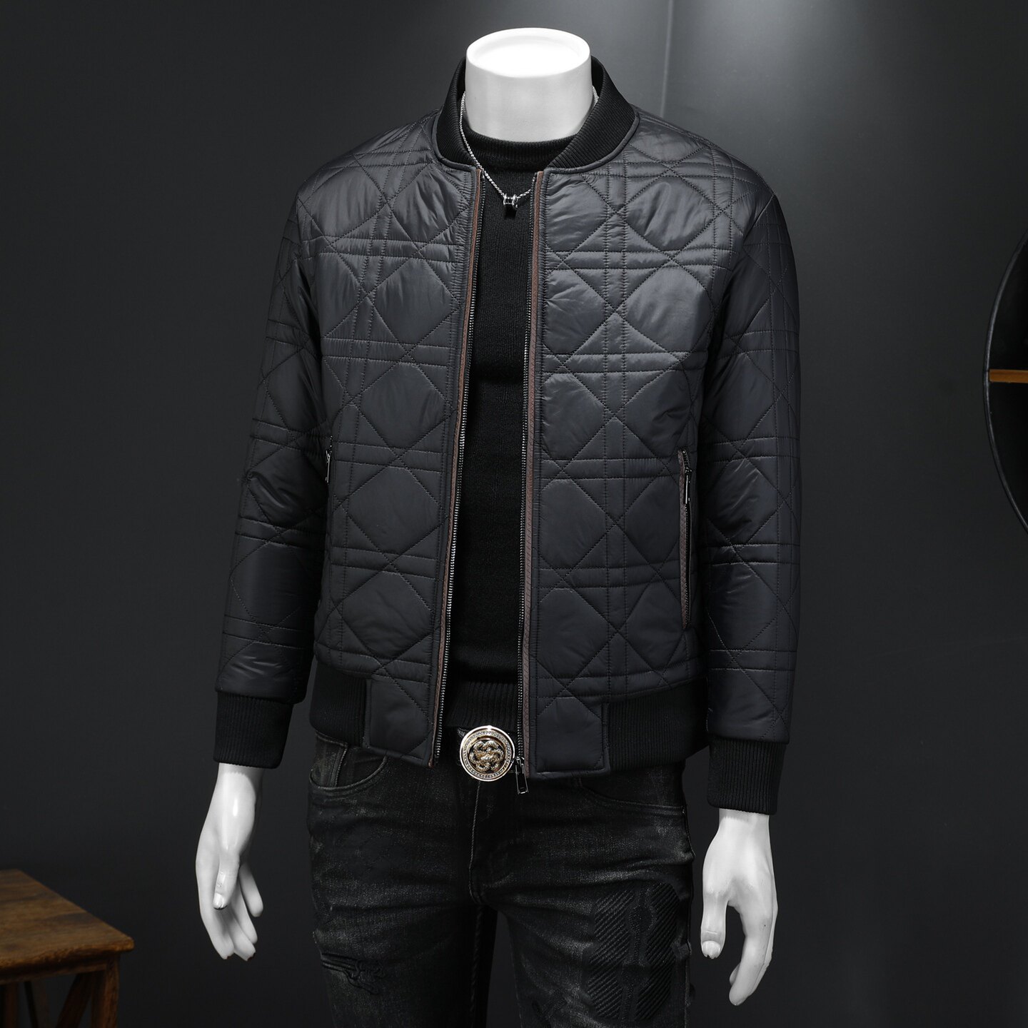 冬季新款休闲棒球领保暖棉服QT212-6210-P225假模图,男装棉衣,钱塘2010A