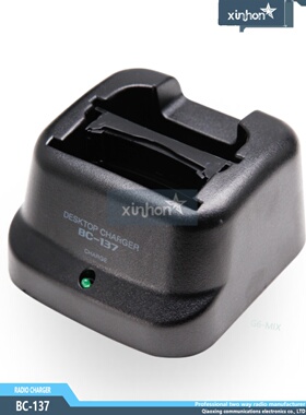 适配艾可慕对讲机V8 V82 F11 F22 IC-F3G F4G A6 A24充电器BC-137