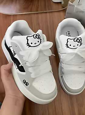 萌系灰黑色可爱kitty猫面包鞋女ins厚底有擦声板鞋舒适百搭运动鞋