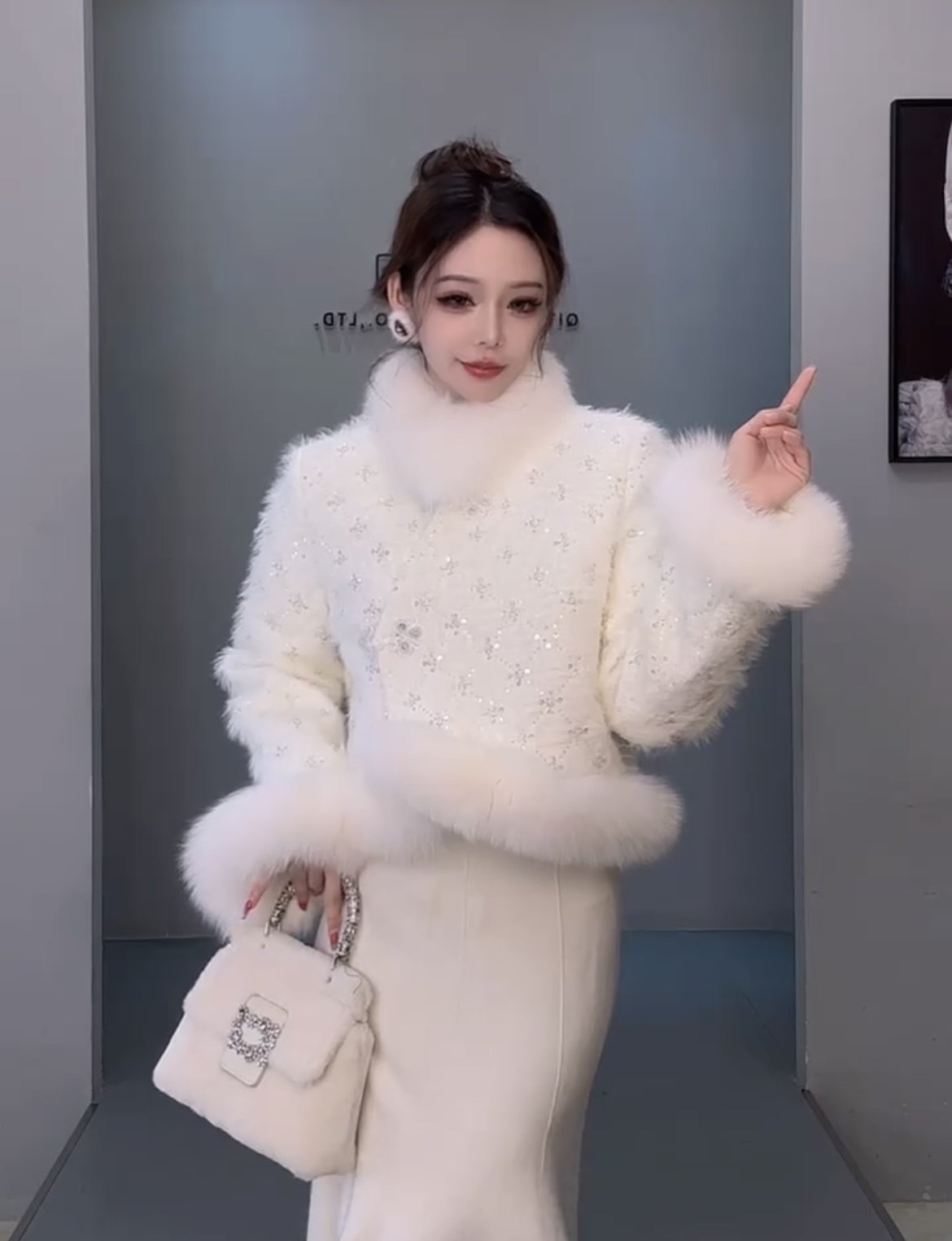 新中式国风羽绒服外套女装冬设计感气质加厚水貂绒狐狸毛大衣棉袄