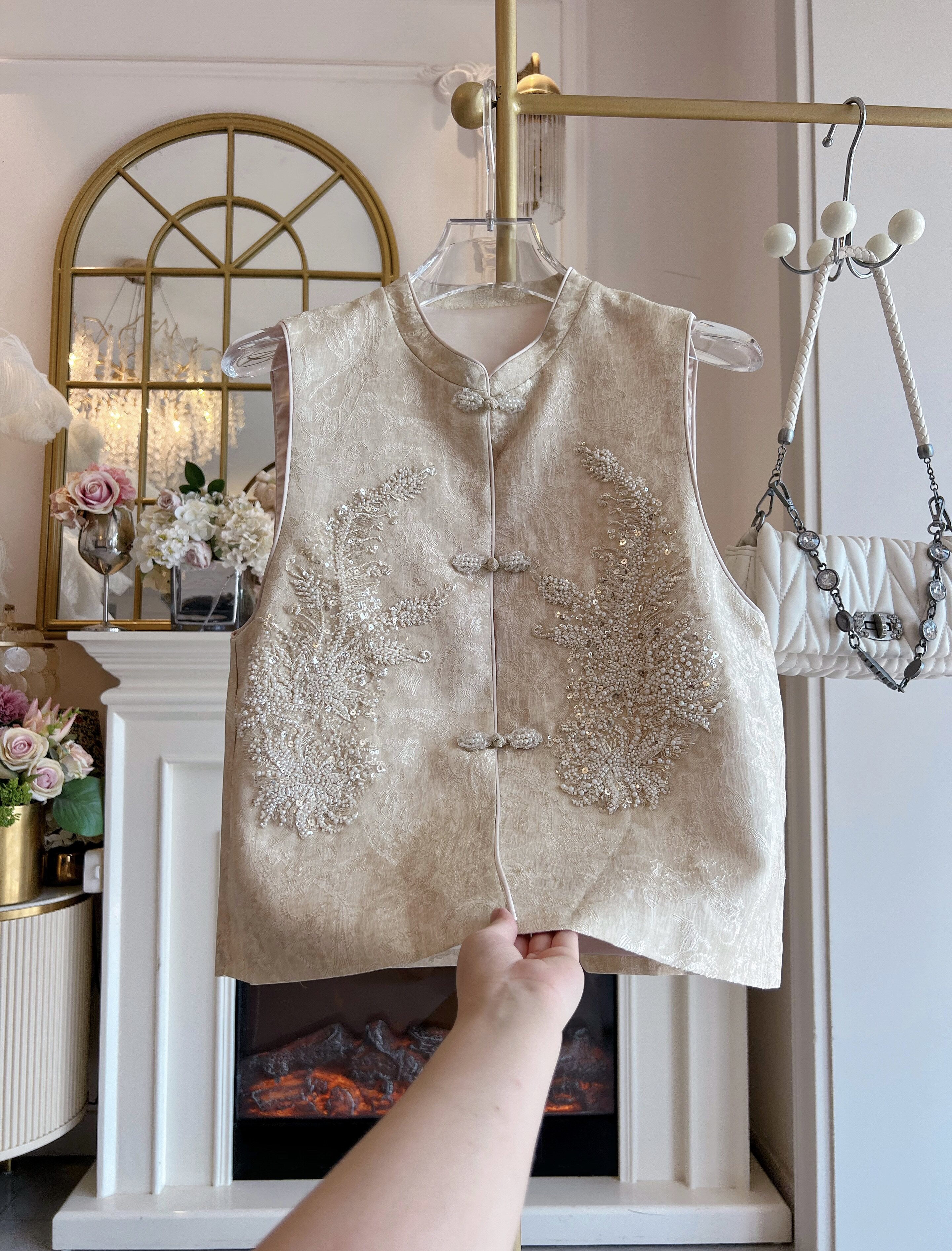 2025年秋冬新款原创重工镶钻新中式改良唐装新国风百搭女马夹外套