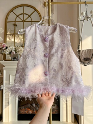 2026年春季鸵鸟毛马甲背心女装新中式国风宽松串珠单排扣马夹外套