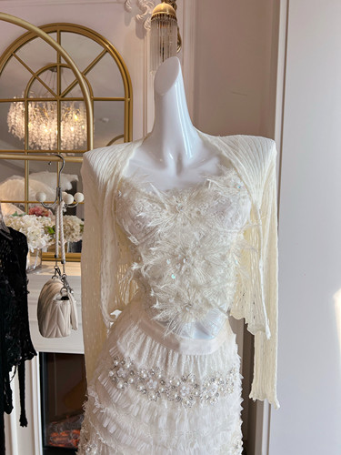 2026年春季法式小众重工亮片吊带背心修身显瘦针织衫开衫套装女装