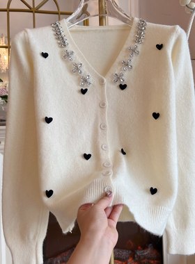 台湾货2025年重工镶钻名媛风气质爱心v领单排扣针织毛衣开衫女装