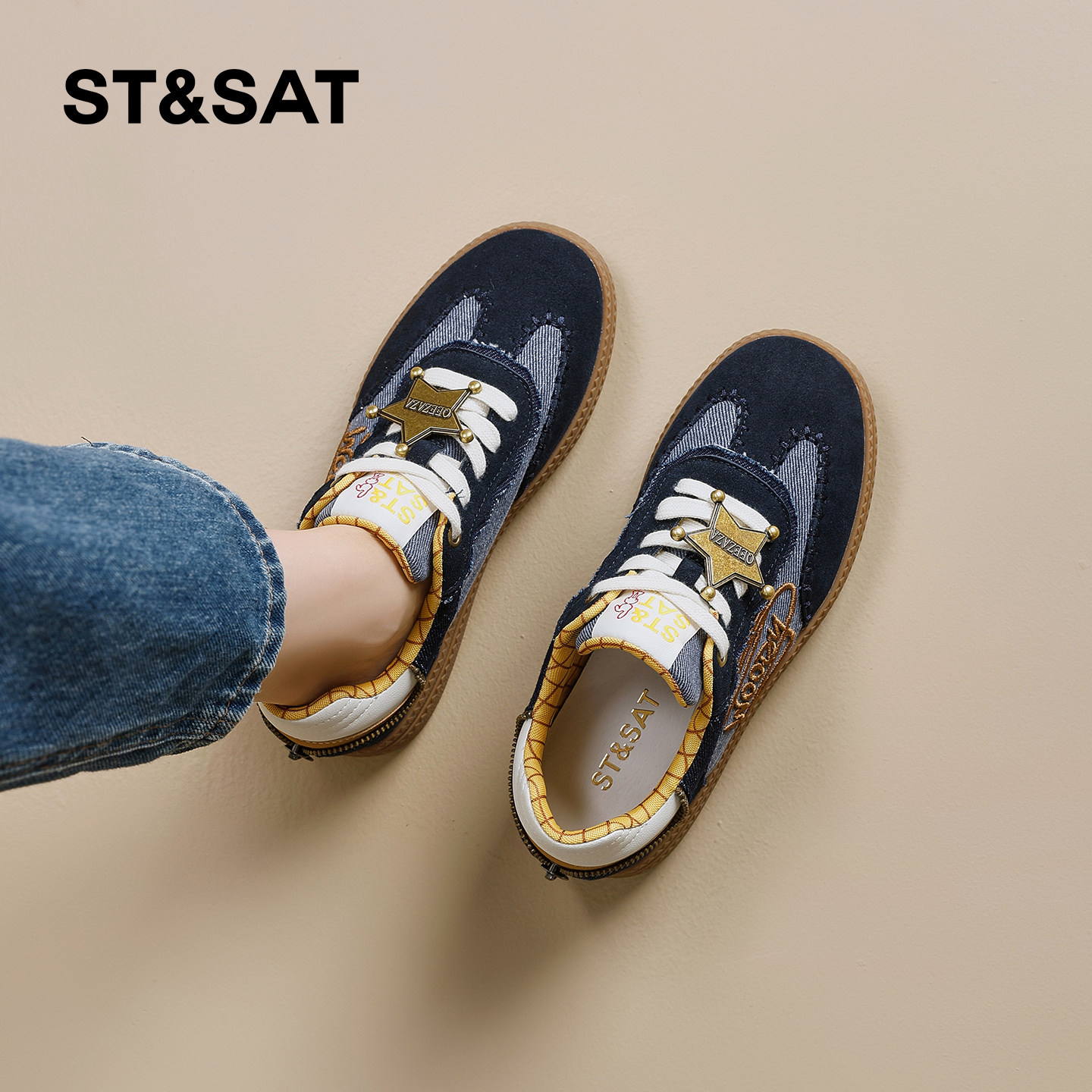 星期六平底德训鞋女春季新款百搭星星装饰小众设计感复古休闲板鞋