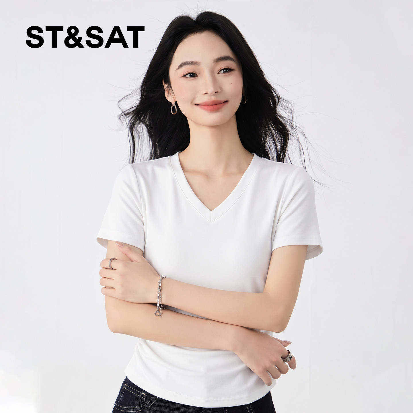 星期六v领修身抽褶短袖t恤女夏季