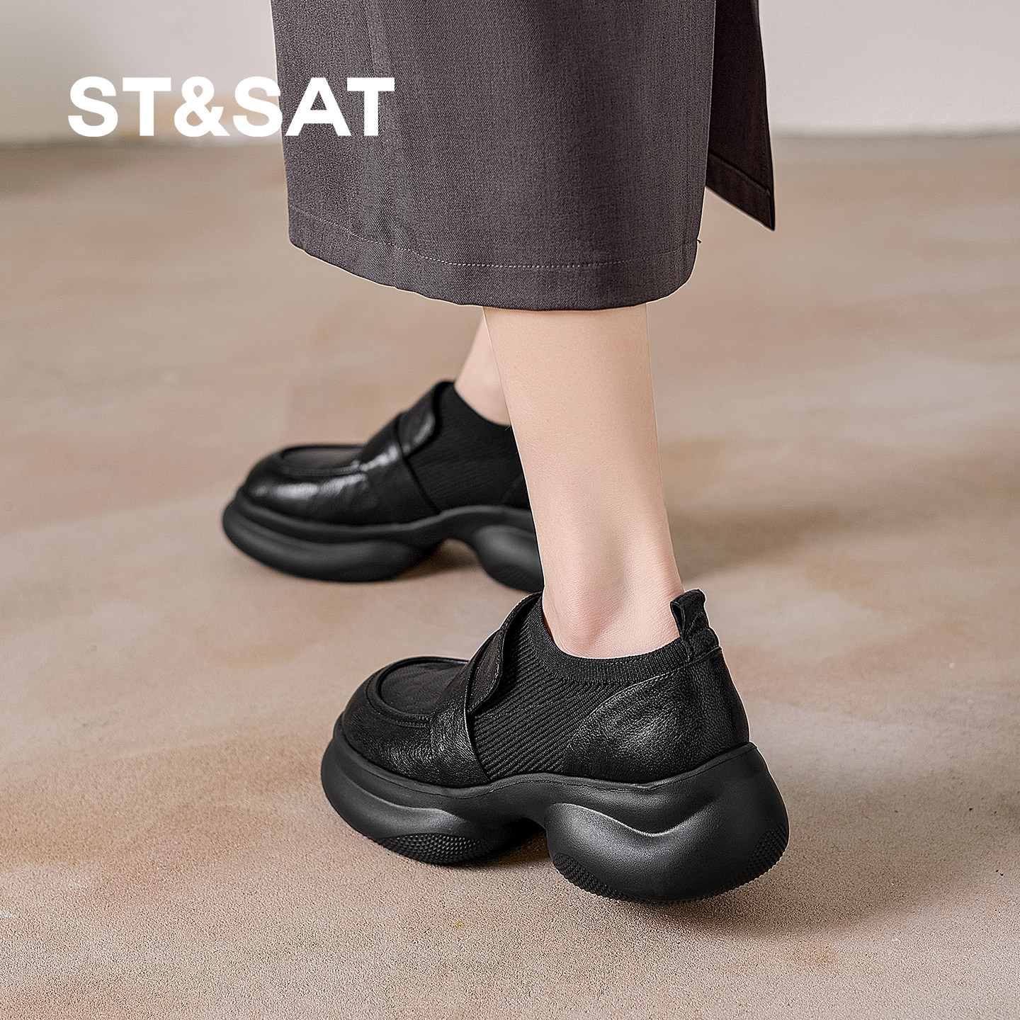 星期六春季新款英伦风厚底乐福鞋女黑色真皮一脚蹬圆头轻便小皮鞋