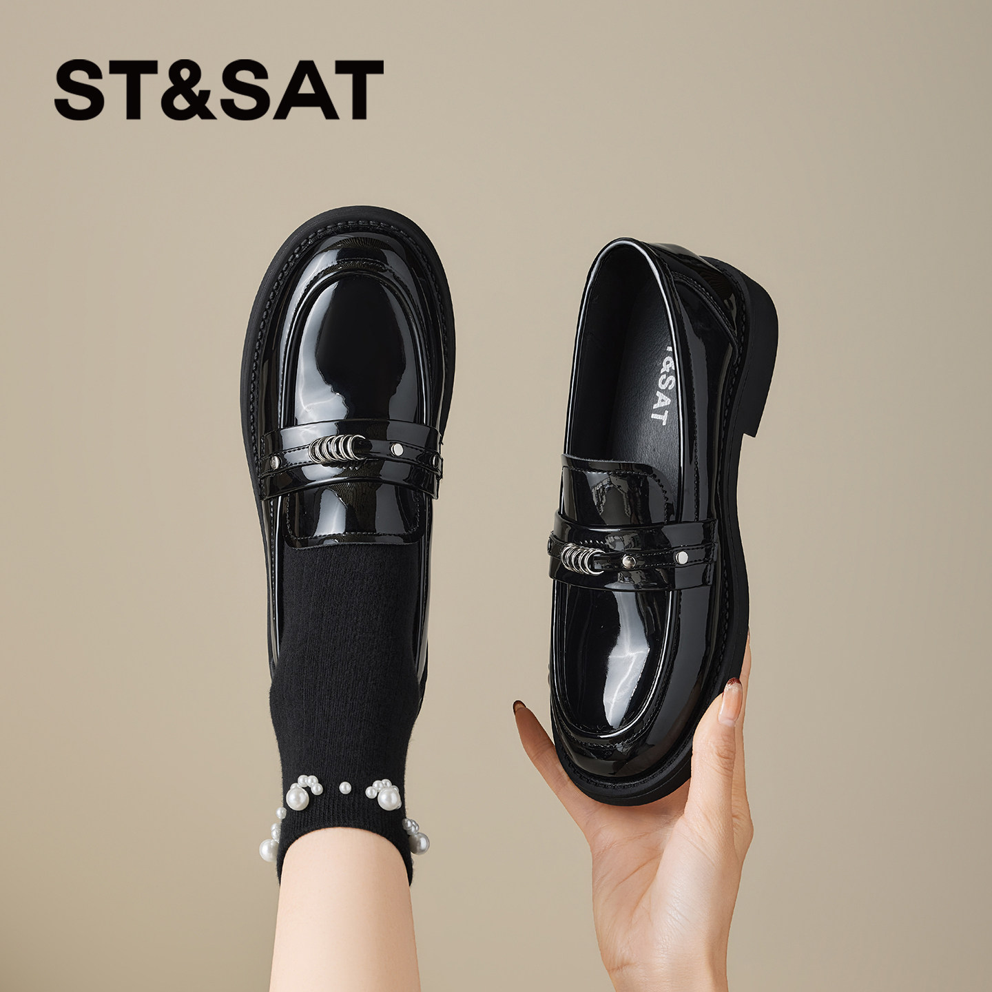 星期六浅口乐福鞋女款2026年春季亮面时尚百搭豆豆鞋软底黑色单鞋