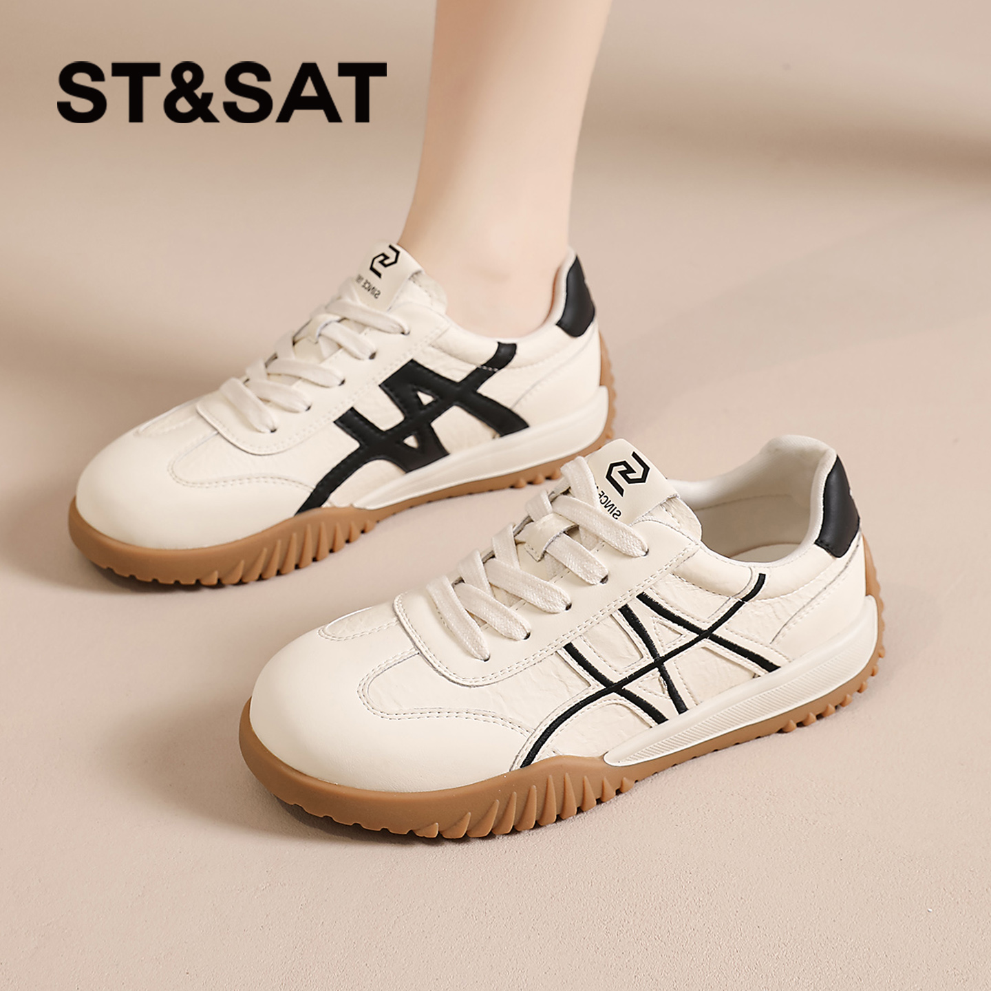 星期六官方旗舰店正品女鞋德训鞋