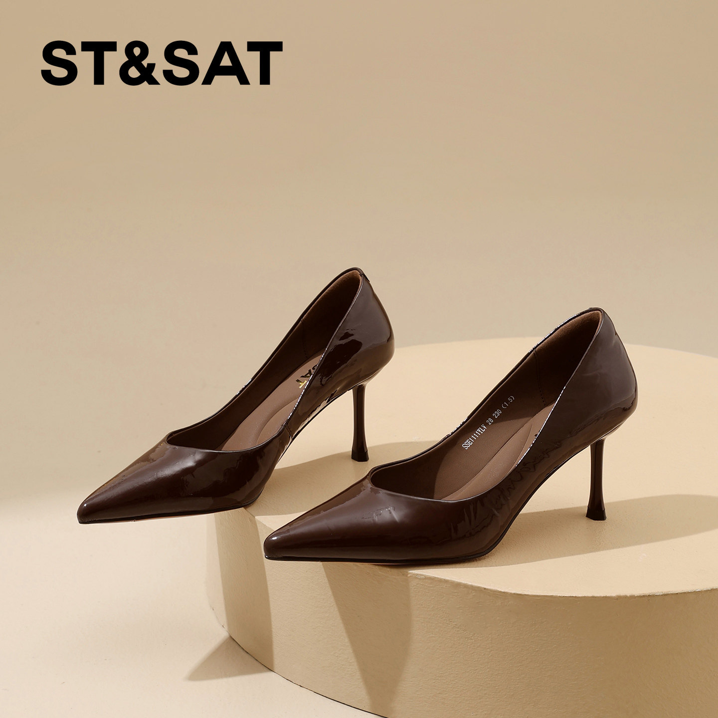 星期六纯色高级感尖头细跟高跟鞋女2026年春季新款一脚蹬浅口单鞋