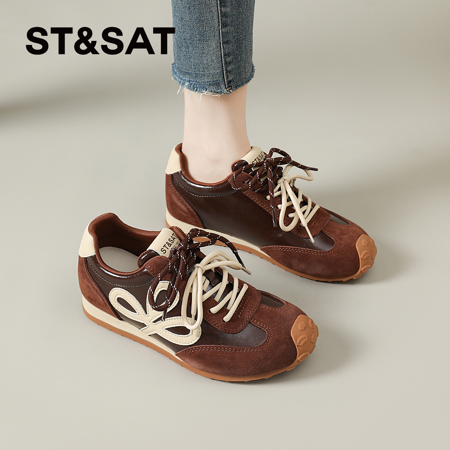 星期六官方旗舰店正品女鞋德训鞋