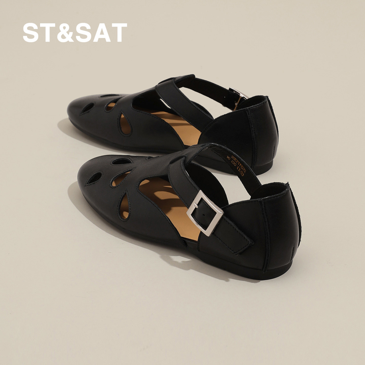 星期六平底镂空罗马凉鞋女士2026新款夏季真皮时尚舒适通勤单鞋子