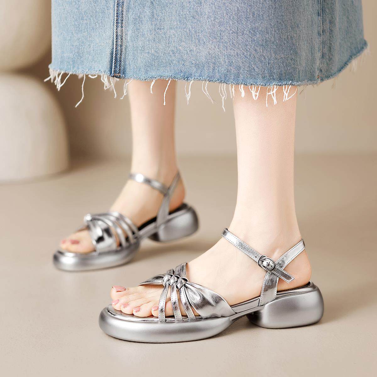 星期六透气夏季新款法式气质玛丽珍凉鞋女厚底不累脚一字带通勤鞋