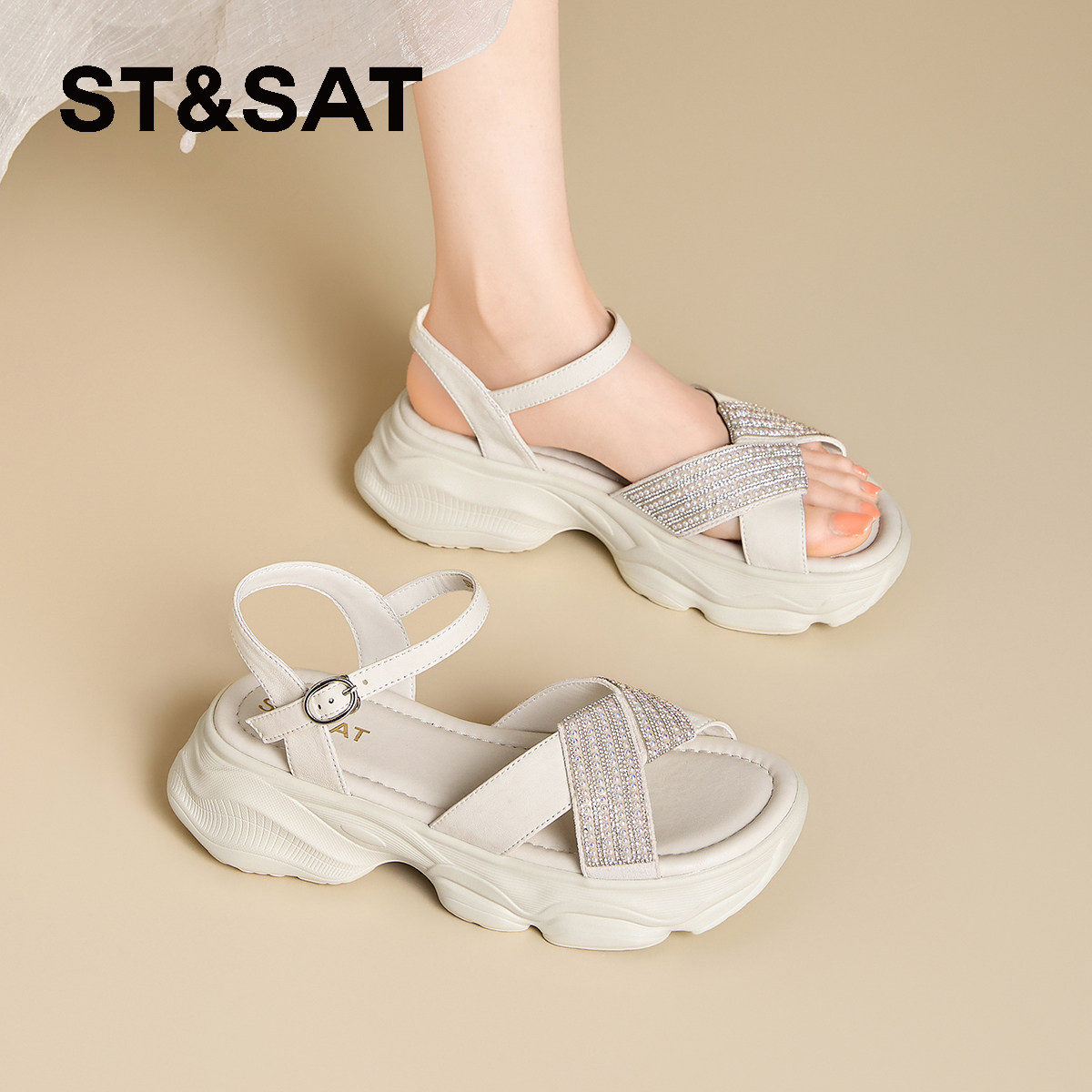 星期六水钻厚底一字带凉鞋女2026夏季新款外穿增高小个子罗马凉鞋