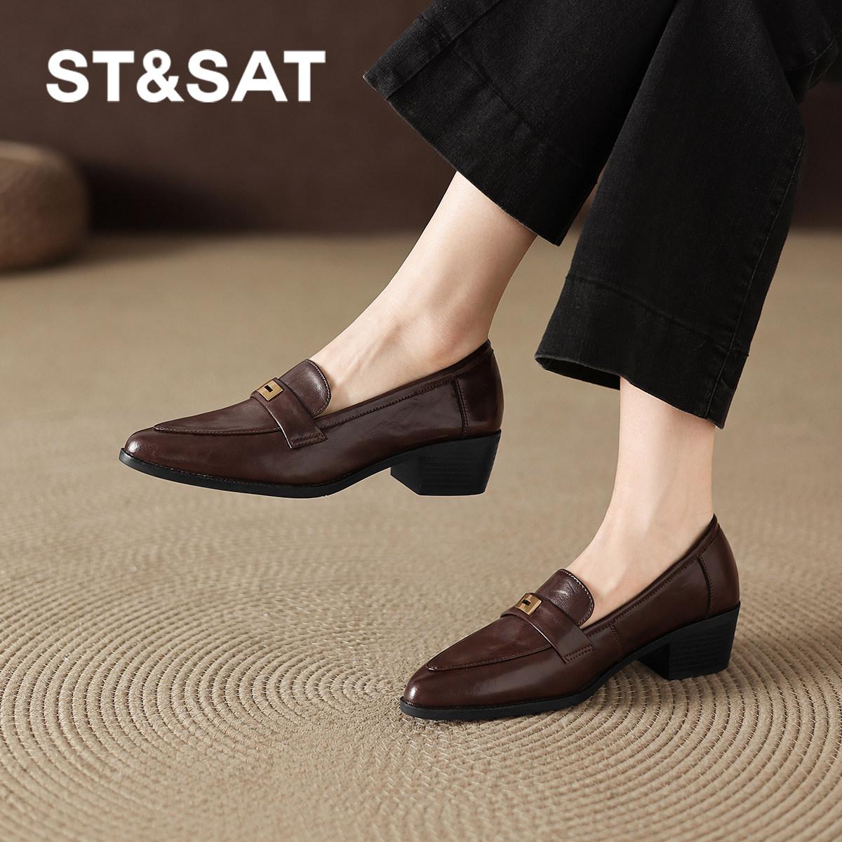 星期六尖头皮鞋女新夏季通勤老钱风一脚蹬英伦乐福鞋女士皮鞋下架